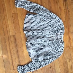 Urban Outfitters -size medium- cropped gauze top